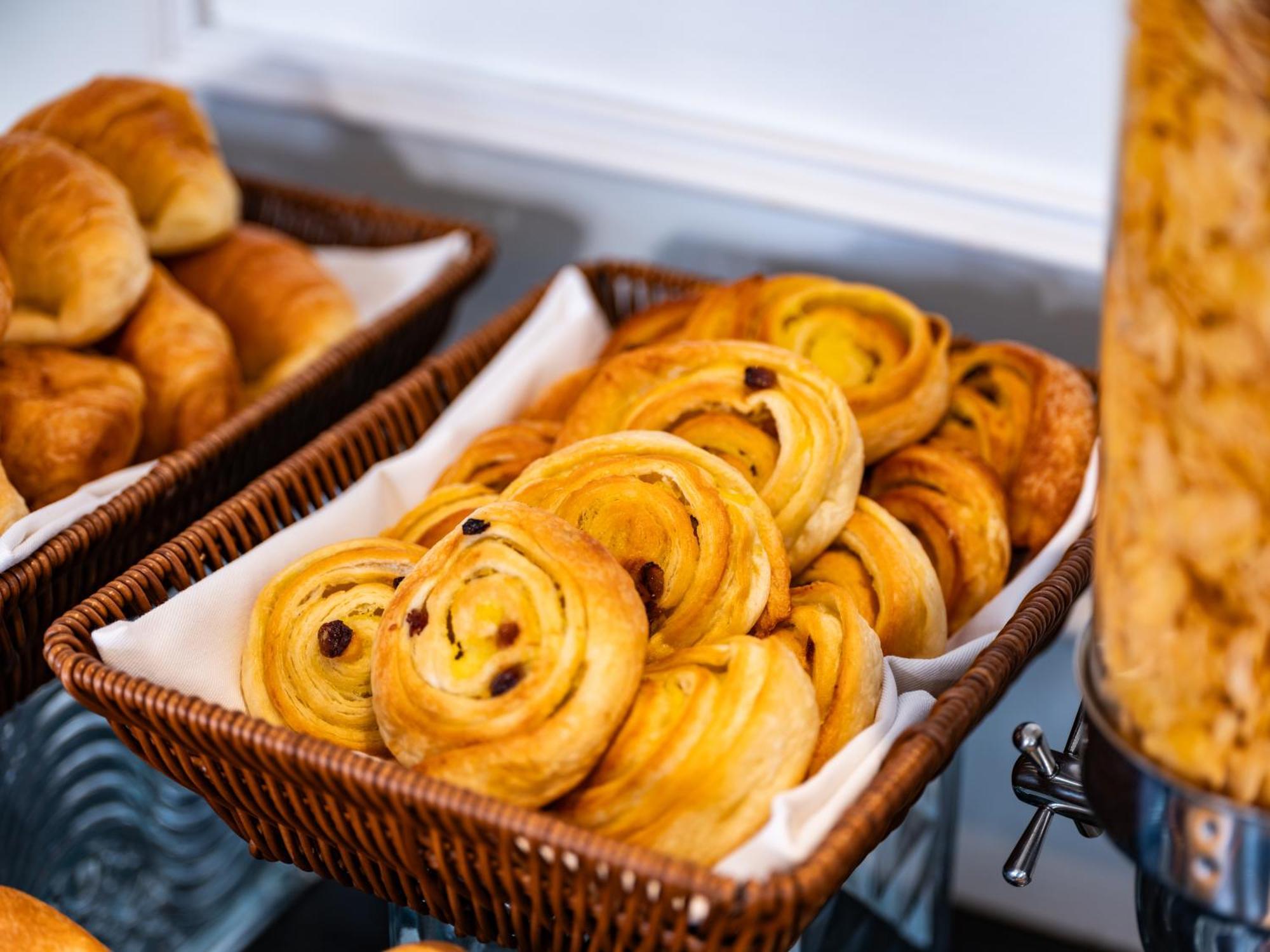 The Flower Boutique Hotel & Travel Ханой Экстерьер фото